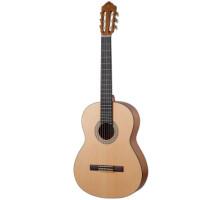 YAMAHA C40M